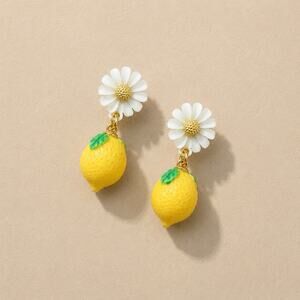 Anthropologie Daisy Lemon Fruit Flower Earrings Gold Cottagecore Blossom Y2K